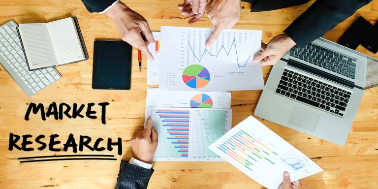 چرا تحقیقات بازاریابی برای موفقیت کسب‌وکارها ضروری است؟ چهار کاربرد کلیدی برای شرکت‌ها